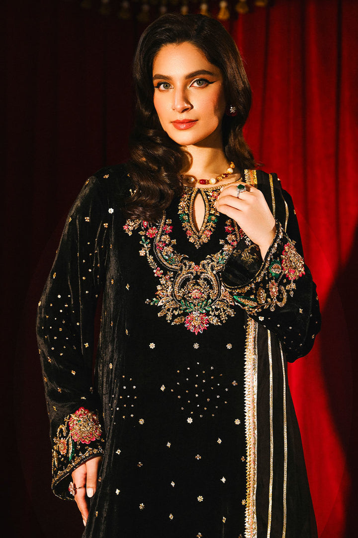 Ansab Jahangir | So Hot - Luxury Velvets | Derya - House of Ayeza