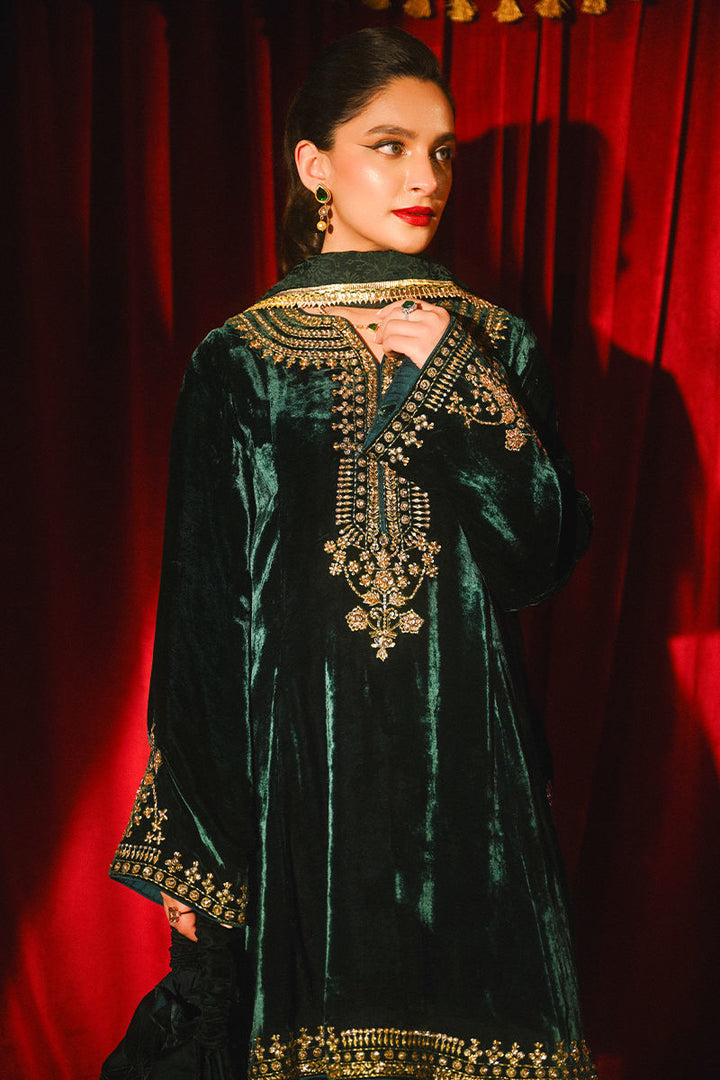 Ansab Jahangir | So Hot - Luxury Velvets | Taliah - House of Ayeza