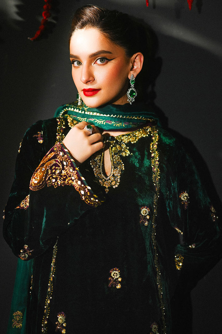 Ansab Jahangir | So Hot - Luxury Velvets | Mirha - House of Ayeza