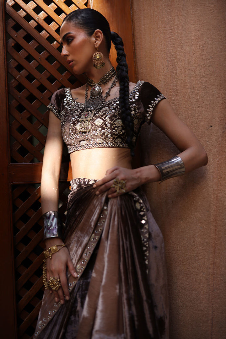 Rozina Munib | Fall/Winter 2025 -26 | FW25-21 - House of Ayeza