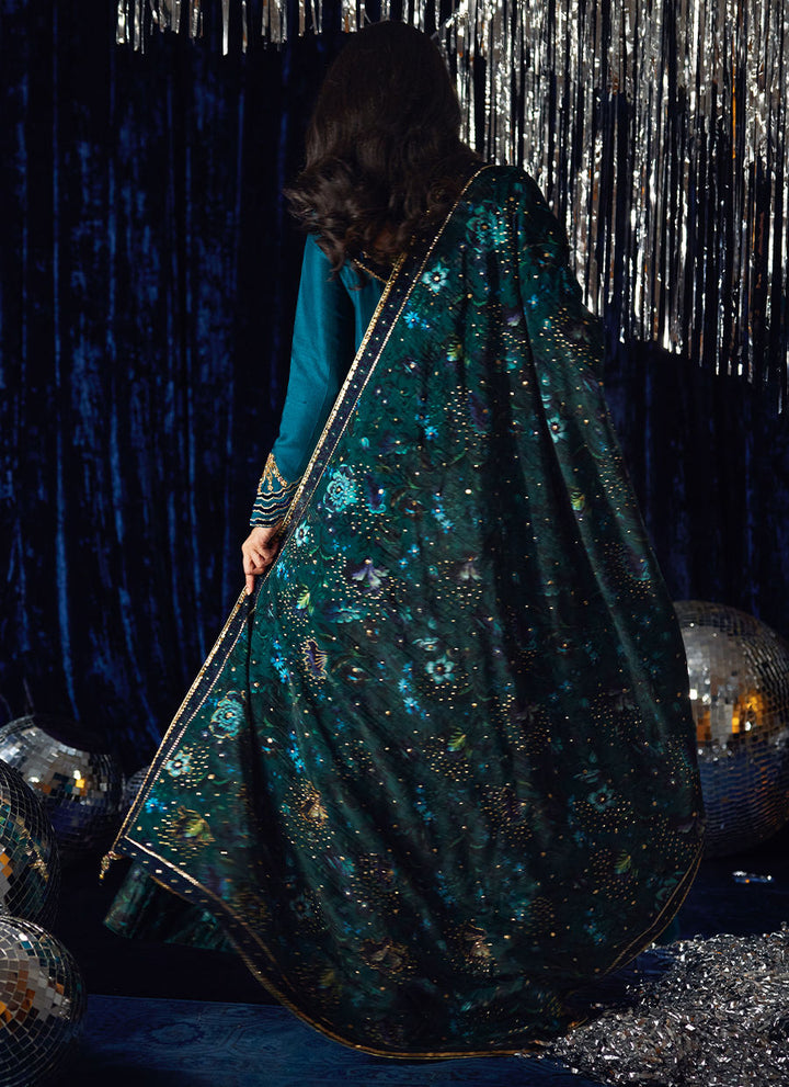 Farah Talib Aziz | Luxe Pret | The Verve Shawl - House of Ayeza