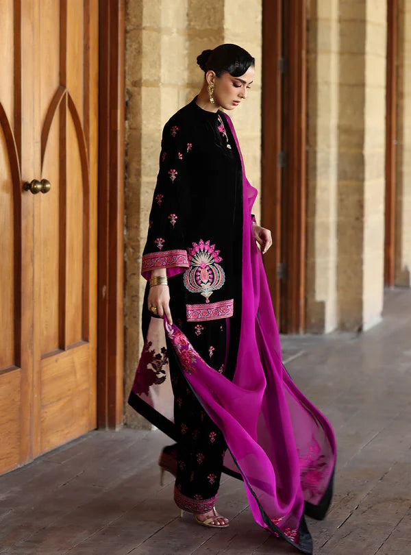 Zainab Chottani | Velura Velvet Edit 25 | Arah Farshi - House of Ayeza