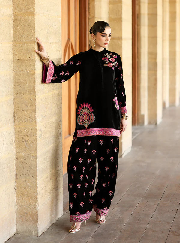 Zainab Chottani | Velura Velvet Edit 25 | Arah Farshi - House of Ayeza