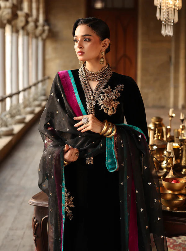 Zainab Chottani | Velura Velvet Edit 25 | Siya - House of Ayeza