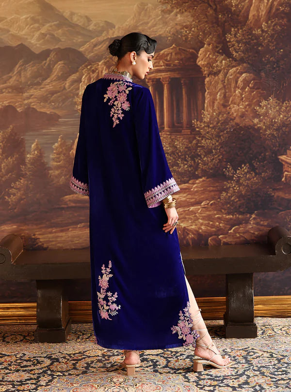 Zainab Chottani | Velura Velvet Edit 25 | Elif Kaftan - House of Ayeza