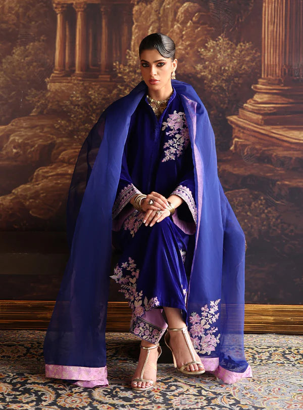 Zainab Chottani | Velura Velvet Edit 25 | Zelin Long Shirt - House of Ayeza