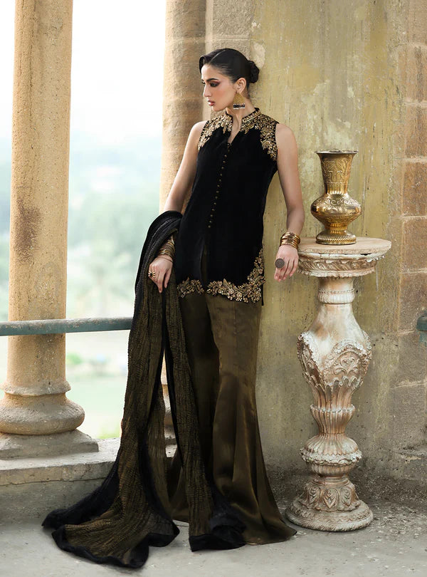 Zainab Chottani | Velura Velvet Edit 25 | Mihr Gold - House of Ayeza