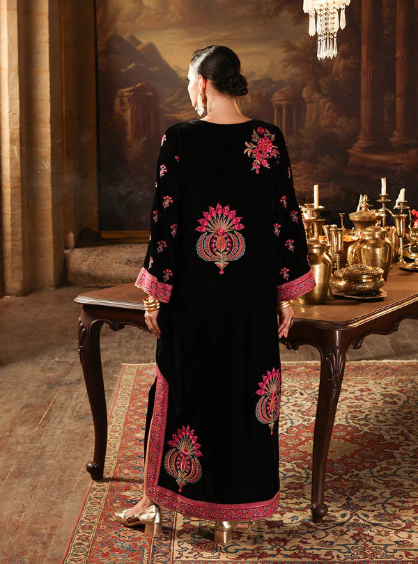 Zainab Chottani | Velura Velvet Edit 25 | Belle Kaftan - House of Ayeza