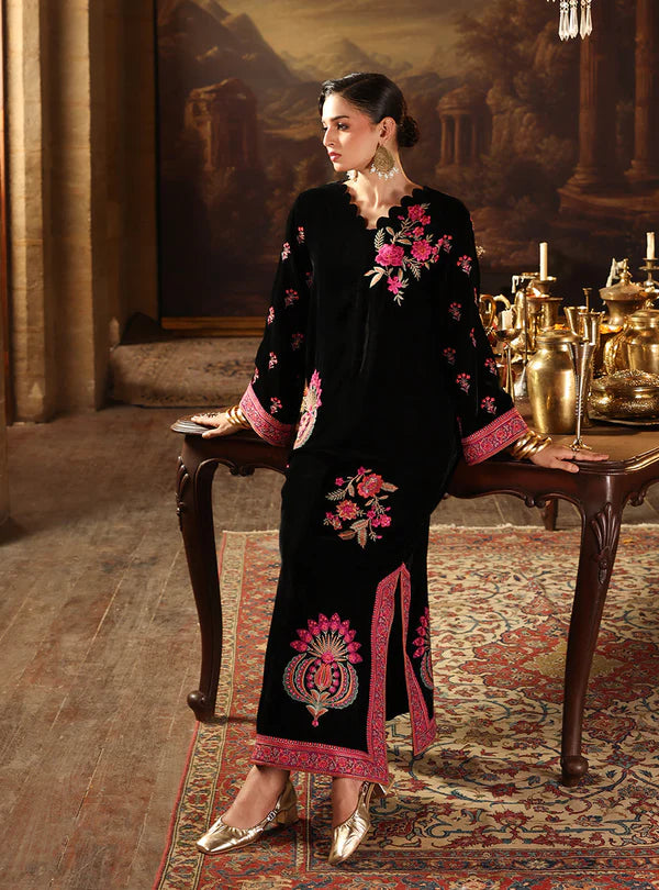 Zainab Chottani | Velura Velvet Edit 25 | Belle Kaftan - House of Ayeza