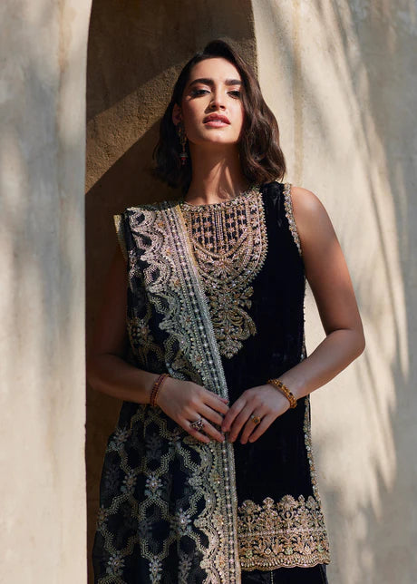 Kanwal Malik | Laira Luxury Pret'24 | Elynor - House of Ayeza