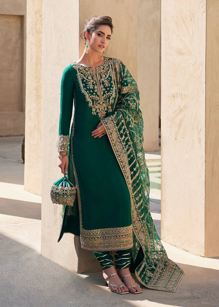 Kanwal Malik | Laira Luxury Pret'24 | Zyra - House of Ayeza