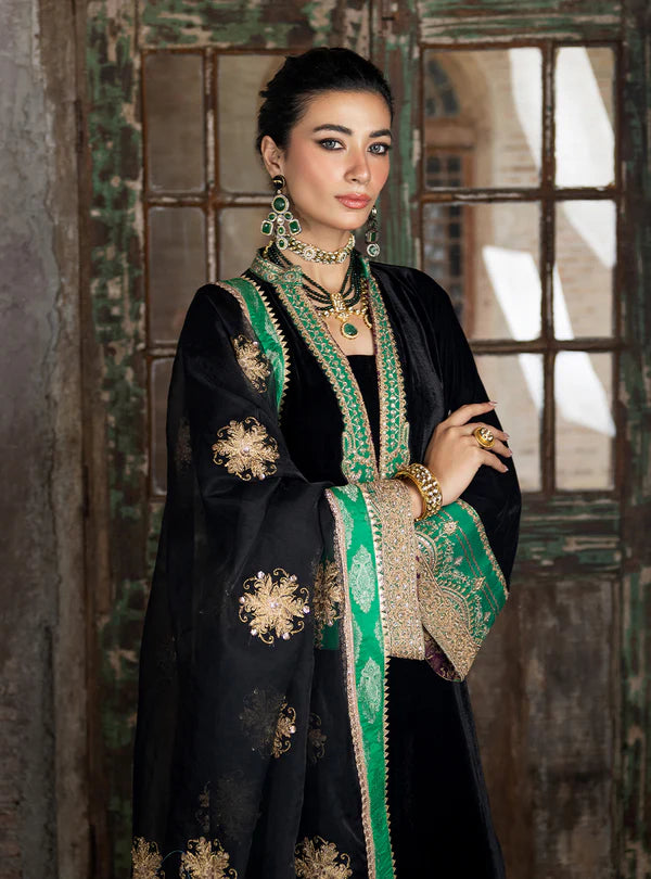 Zainab Chottani | Stitched Velvet 24 | Vanya - House of Ayeza