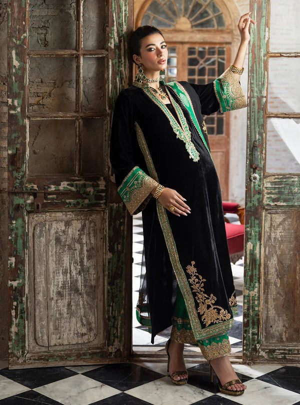 Zainab Chottani | Stitched Velvet 24 | Vanya - House of Ayeza