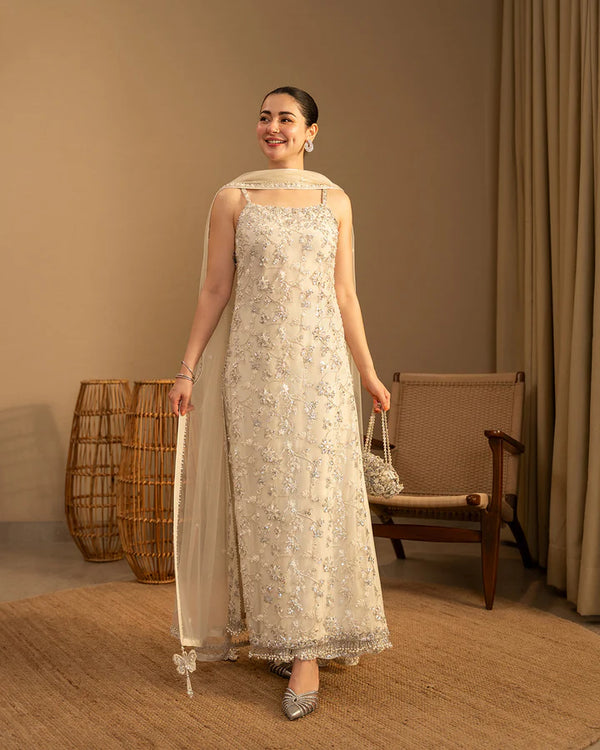 Faiza Saqlain | Reina | Penina