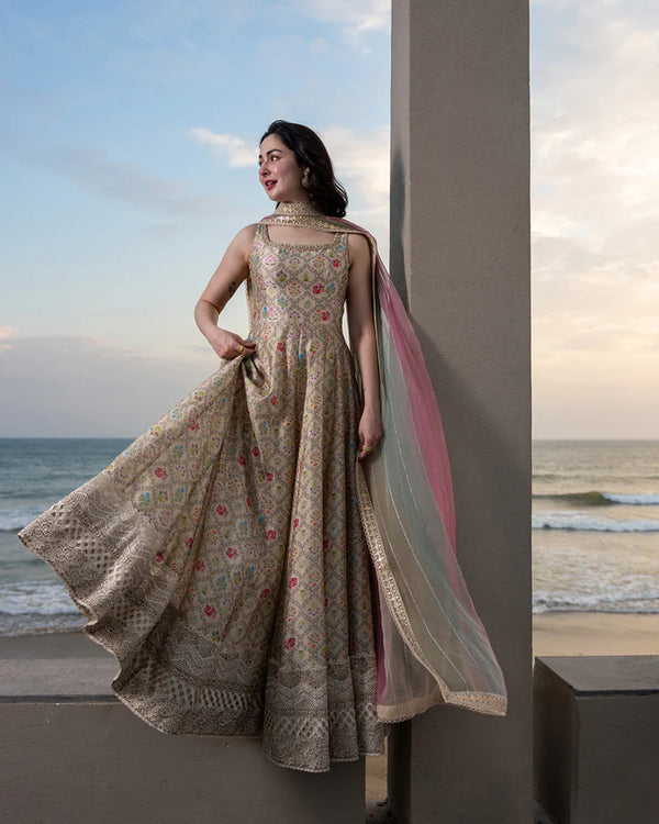 Faiza Saqlain | Reina | Naavah