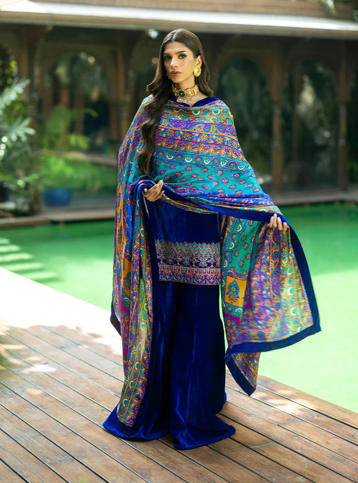 Zainab Chottani | Makhmal Luxe Pret | Marjan - House of Ayeza