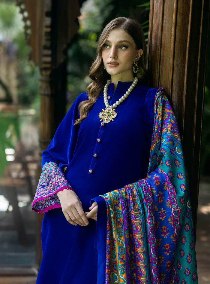 Zainab Chottani | Makhmal Luxe Pret | Shafaq - House of Ayeza