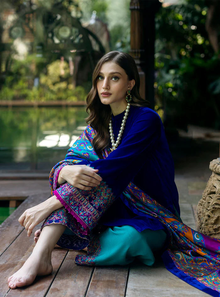 Zainab Chottani | Makhmal Luxe Pret | Shafaq - House of Ayeza