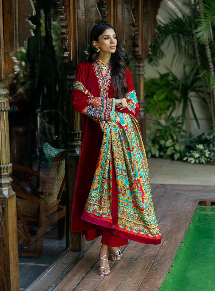 Zainab Chottani | Makhmal Luxe Pret | Shehla - House of Ayeza