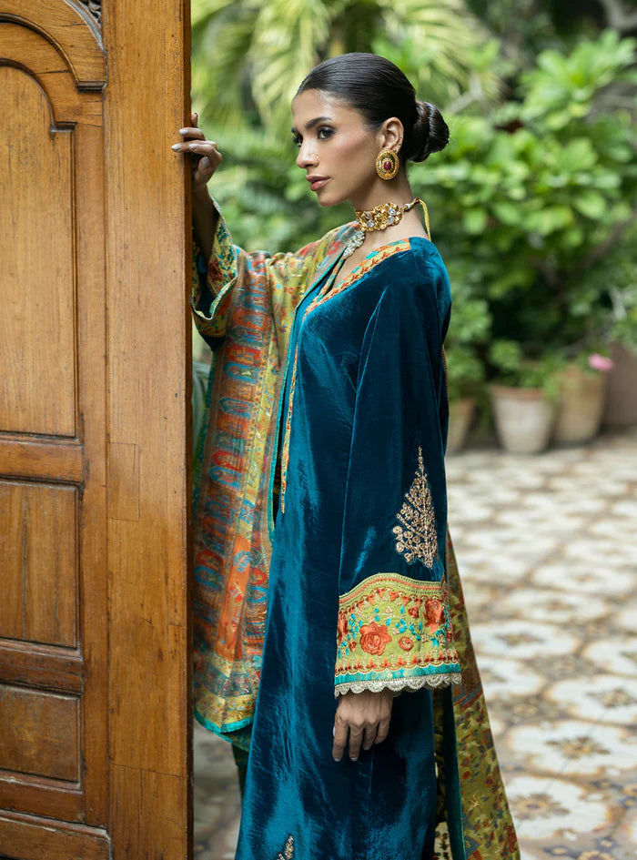 Zainab Chottani | Makhmal Luxe Pret | Soltani - House of Ayeza