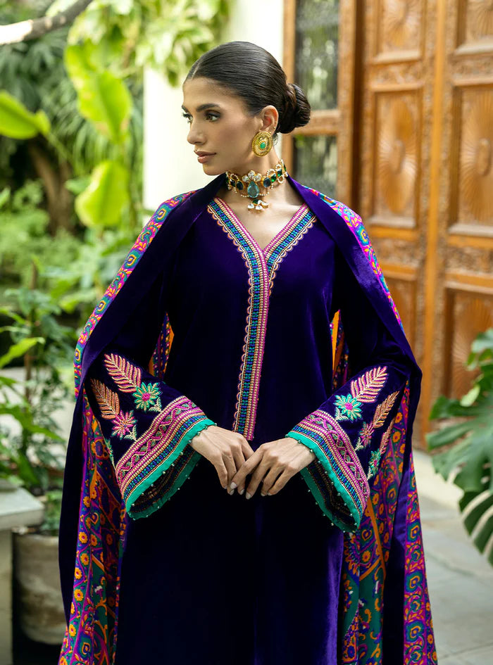 Zainab Chottani | Makhmal Luxe Pret | Rangin - House of Ayeza