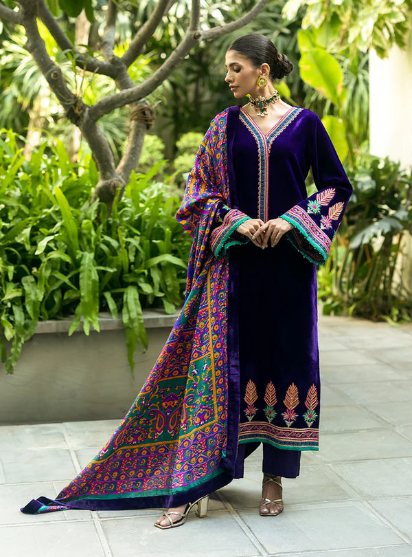 Zainab Chottani | Makhmal Luxe Pret | Rangin - House of Ayeza