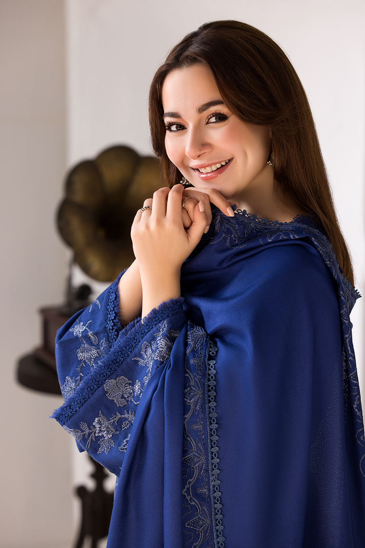 Sobia Nazir | Winter Shawl '24 | Design 3A - House of Ayeza