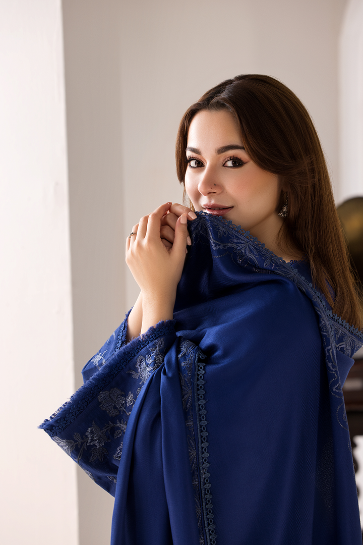 Sobia Nazir | Winter Shawl '24 | Design 3A - House of Ayeza