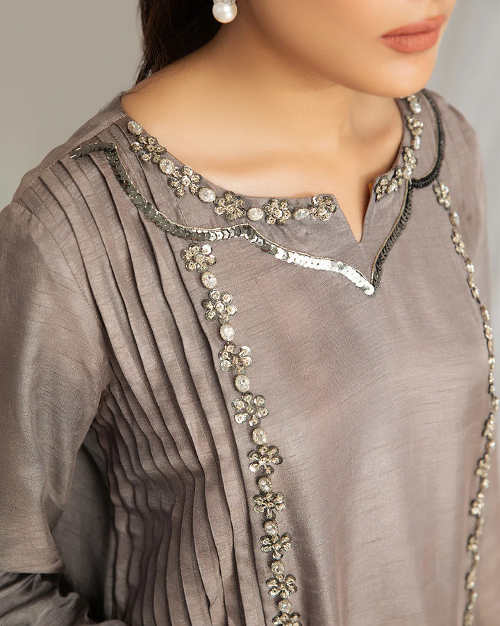 Mariya Sohail | Ash Grey