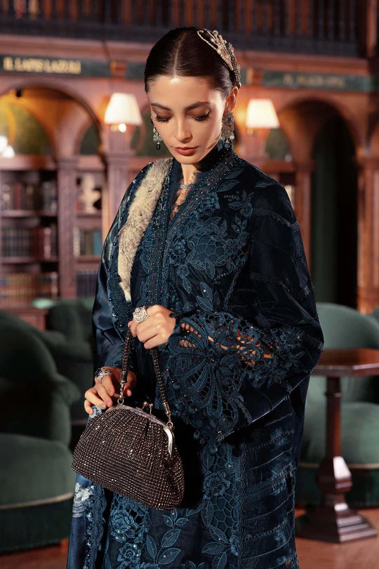 Maria B | Winter Luxe | Embroidered Velvet Suit | WL-1310 - House of Ayeza