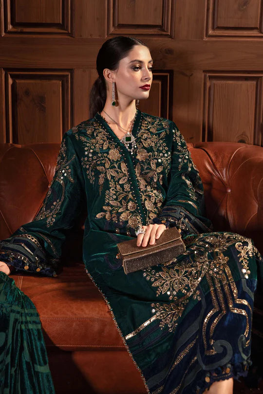 Maria B | Winter Luxe | Embroidered Velvet Suit | WL-1302 - House of Ayeza