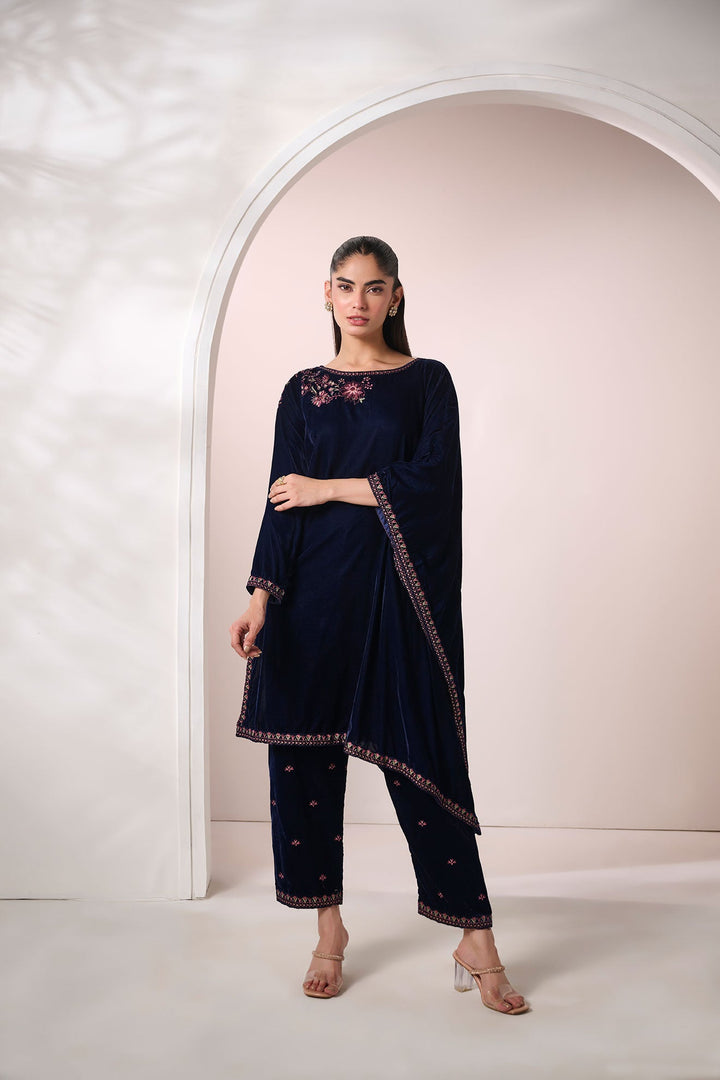 Dhanak | FW 24` Velvet Drop 1 | FW24DA-2601 NAVY BLUE 2PCS EMBROIDERED KURTA WITH TROUSER - House of Ayeza