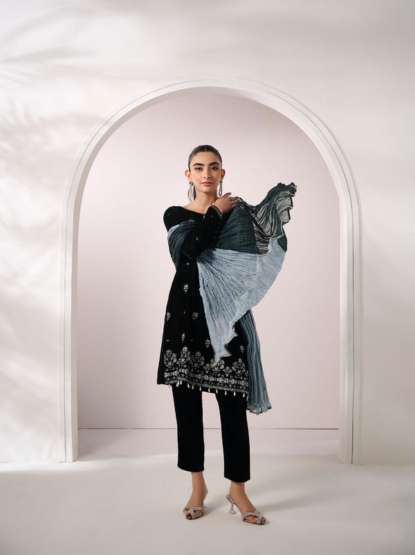 Dhanak | FW 24` Velvet Drop 1 |  FW24DA-2605 BLACK 2PCS EMBROIDERED KURTA WITH DUPATTA - House of Ayeza