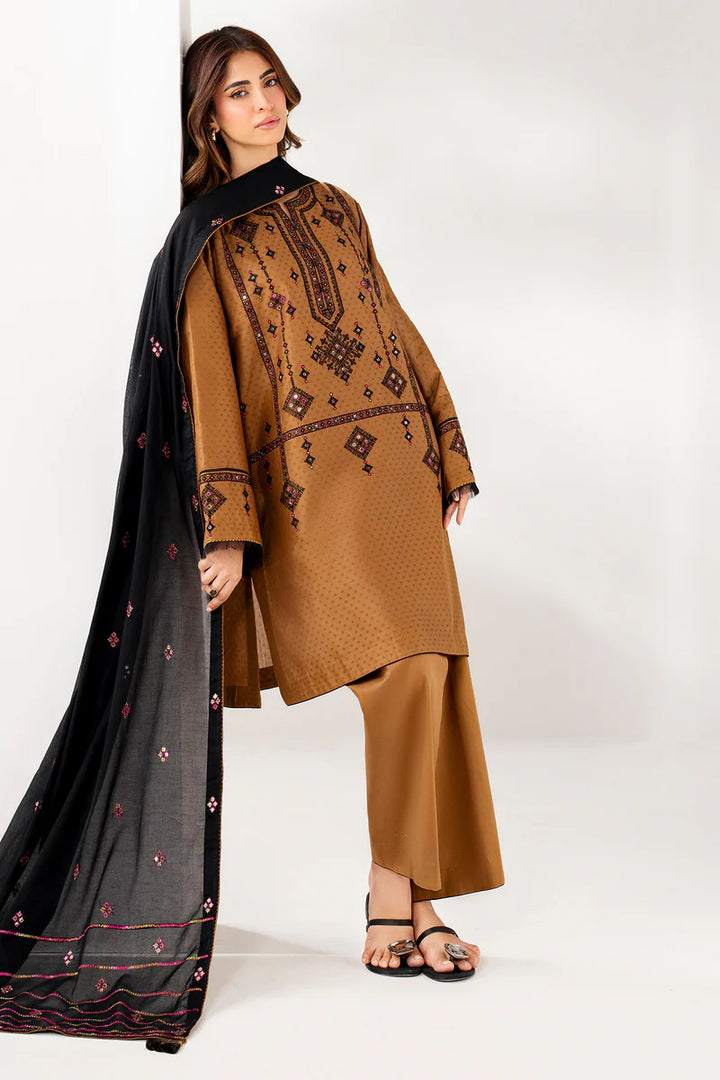 Jazmin | New Arrivals | EMBROIDERED LAWN USE-9250 - House of Ayeza