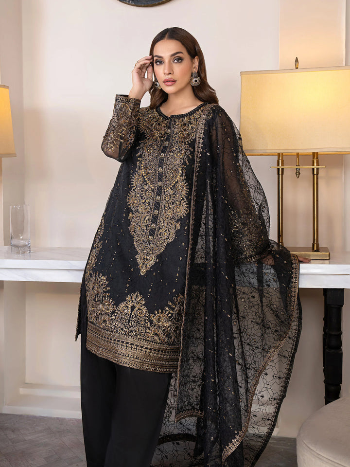 Limelight | Winter Pret | 3 Piece Organza Suit-Embellished - House of Ayeza