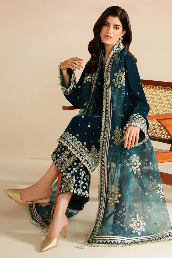 Jazmin | Velvet Vogue '25 | Embroidered Velvet Formal VVF D-2 - House of Ayeza