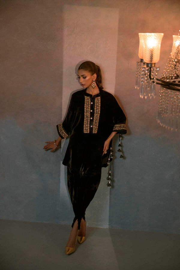 Ayesha Somaya | Velvet | Midnight velvet