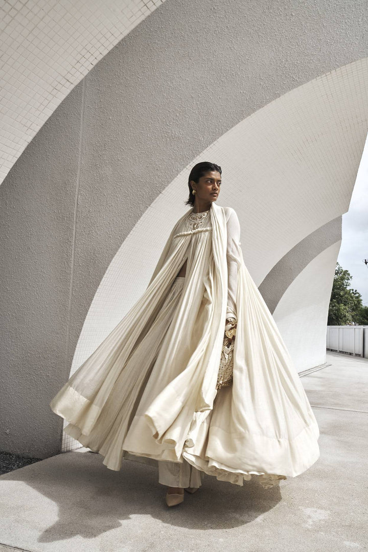 Iqbal Hussain | DW-18 - House of Ayeza