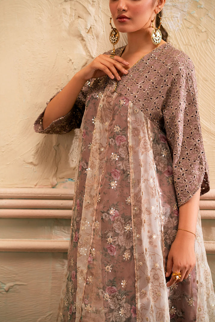 Ethnic | Boutique Collection | EMBROIDERED SUIT | E0620/104/816 - House of Ayeza