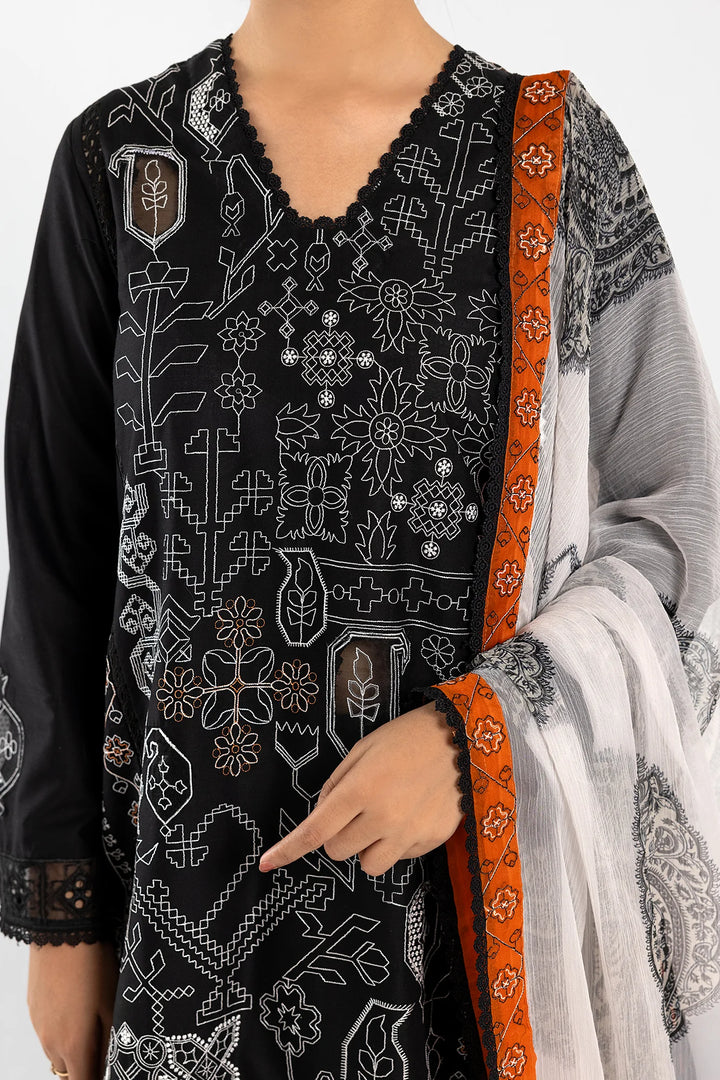 Ethnic | Embroidered Suit | E0620/105/902