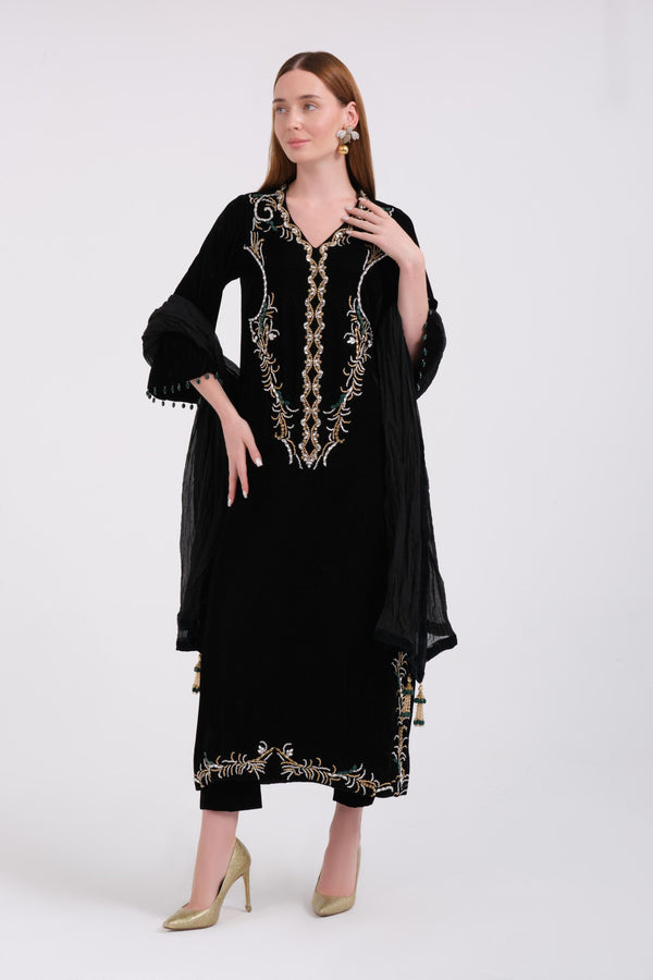 Ayesha Somaya | Velvet | Nova