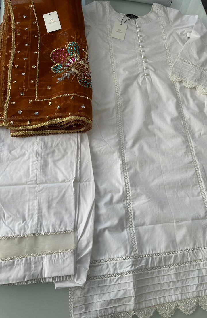 KK Stitches | White Glory - House of Ayeza