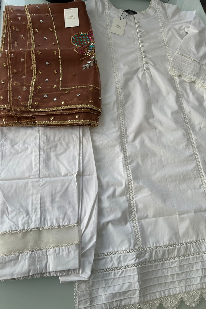 KK Stitches | White Glory - House of Ayeza