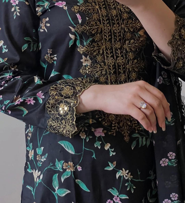 KK Stitches | Floral Goon - House of Ayeza